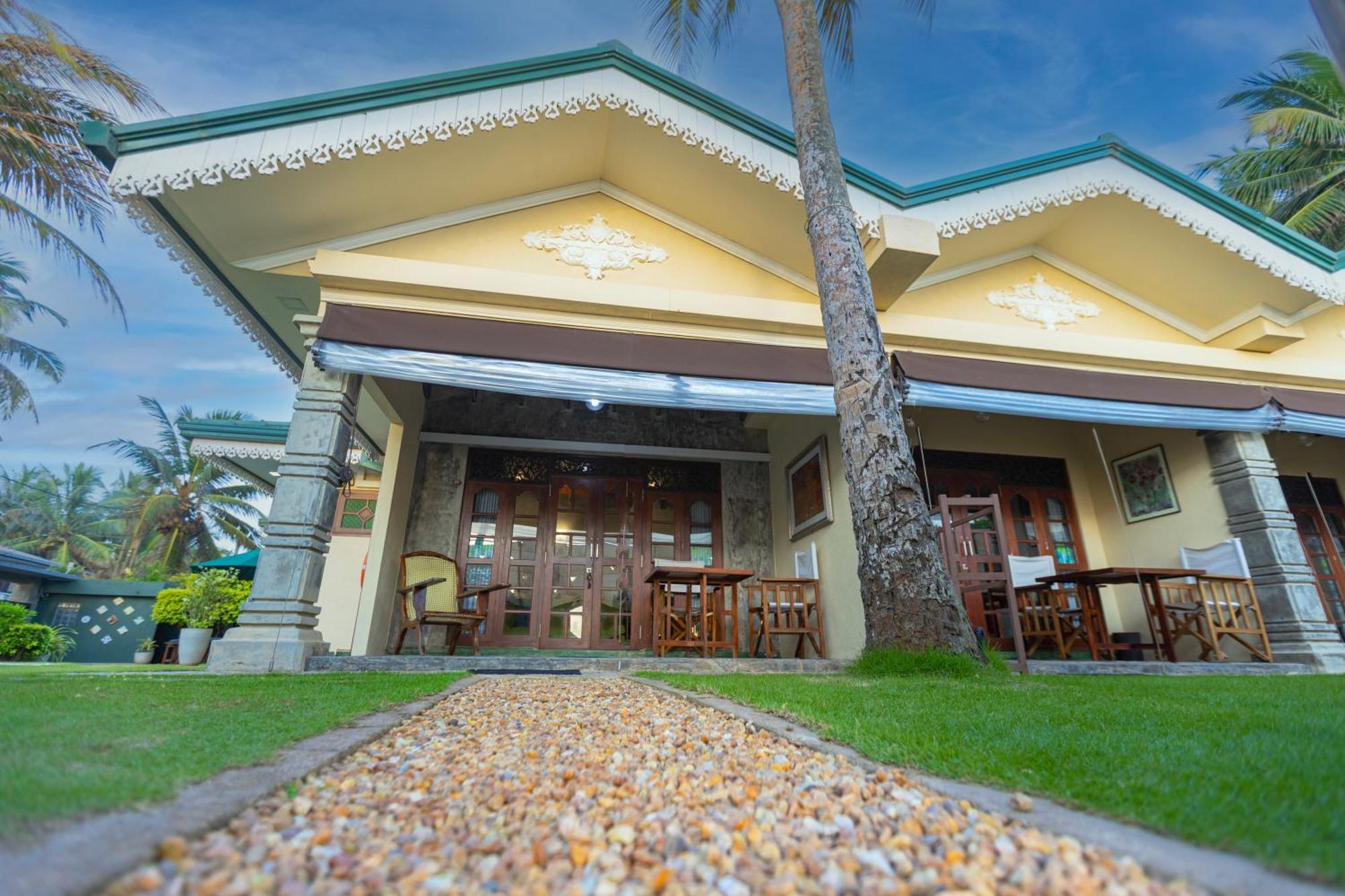 Villa Carla Balapitiya Exterior photo